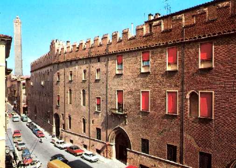 palazzo pepoli vecchio