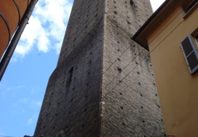 torre azzoguidi