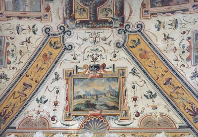 palazzo-daccursio-volta-antica-decorata-controsoffitto